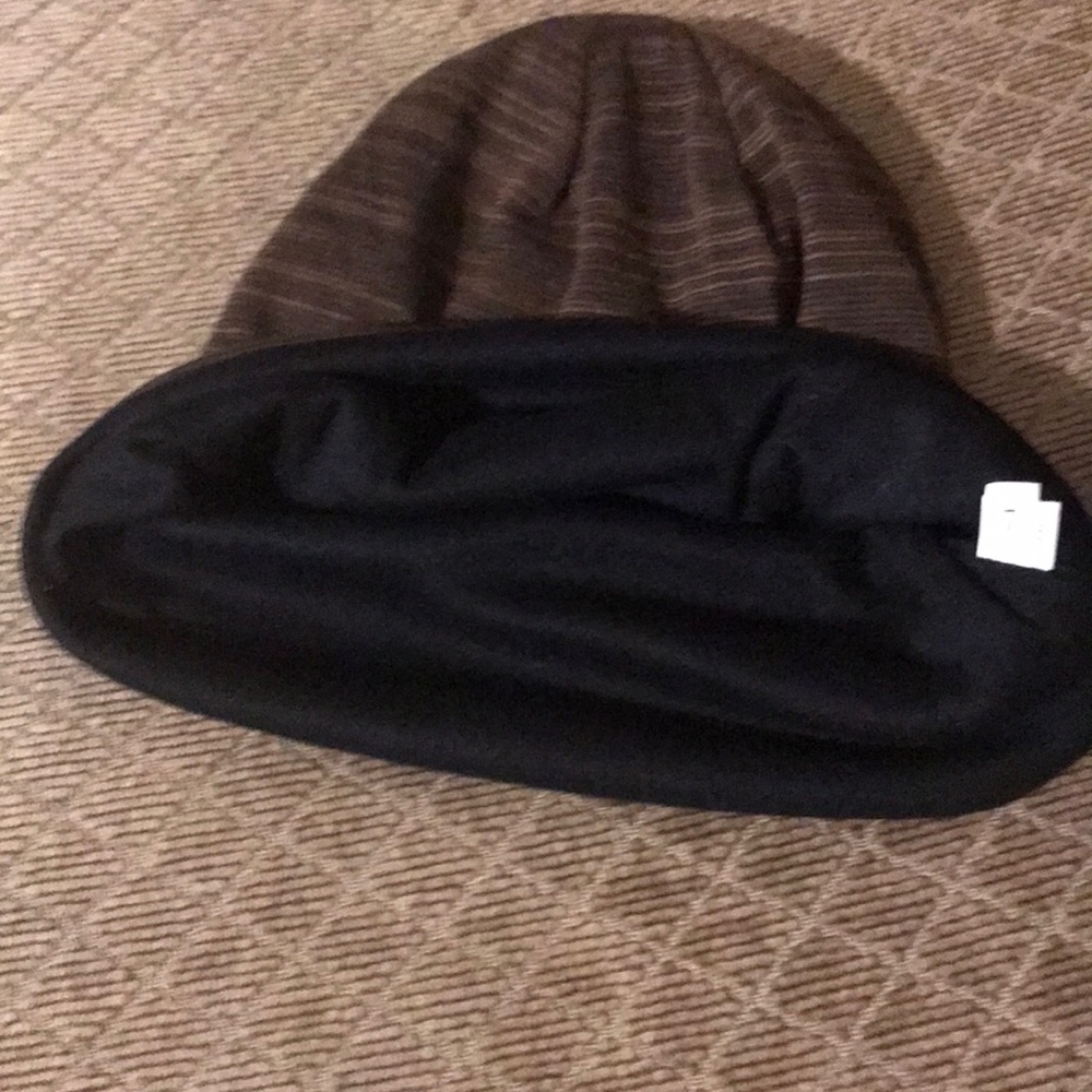 Beanie - Picture 2 of 4